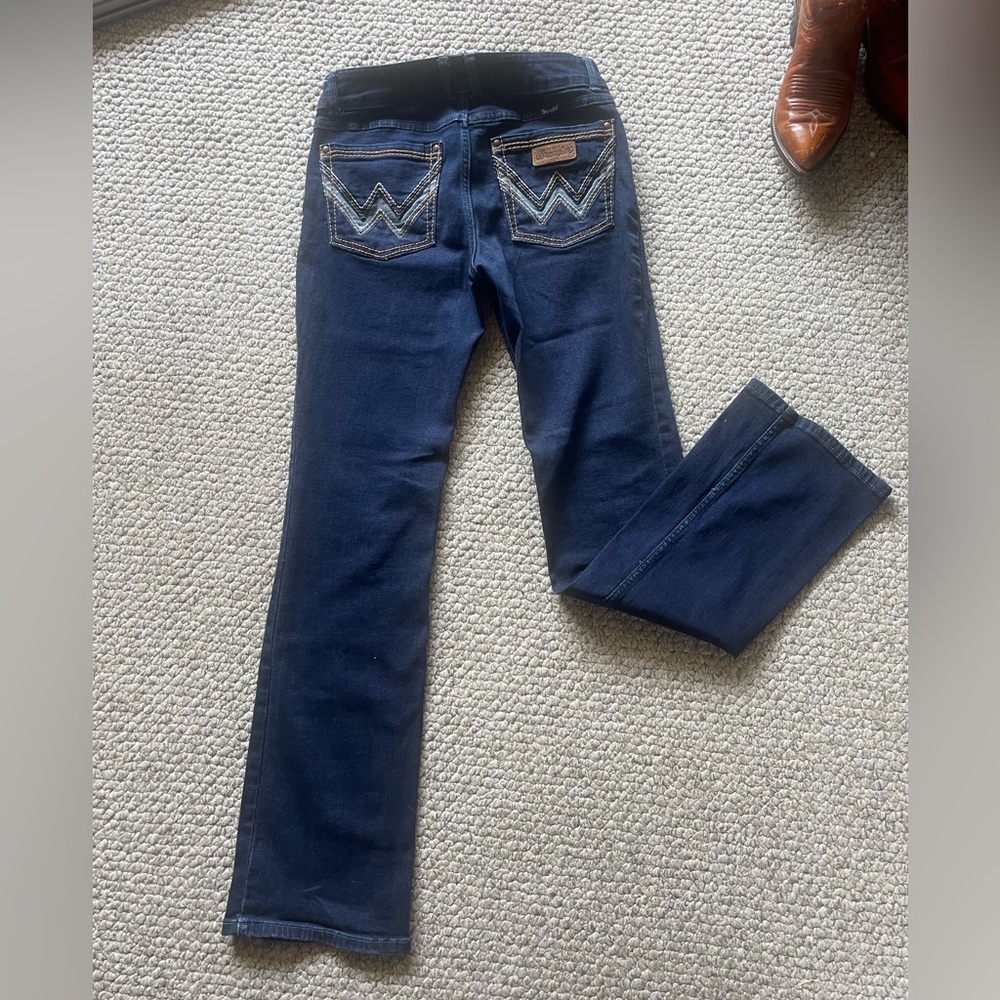 Wrangler Mid Rise Boot cut - Picture 3 of 8